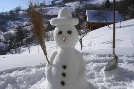 cet hiver avec le bonhomme de neige des enfants